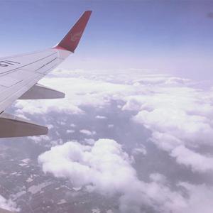 黄色国产三级片
