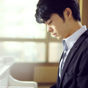 黄色国产三级片
